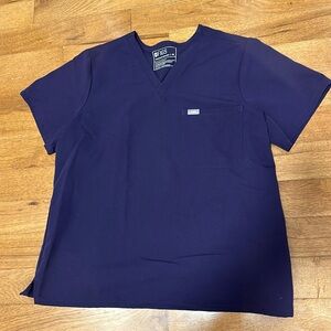 Figs “Catarina” one pocket scrub top (Limited edition shade Purple Jam)